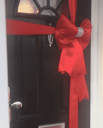 Red Diamanate centre padded door bow